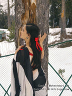 Celebrity kanica Maheshwari showing backside wearing Scarlett silk fringe bow in a saree in Kashmir holiday by loveknots