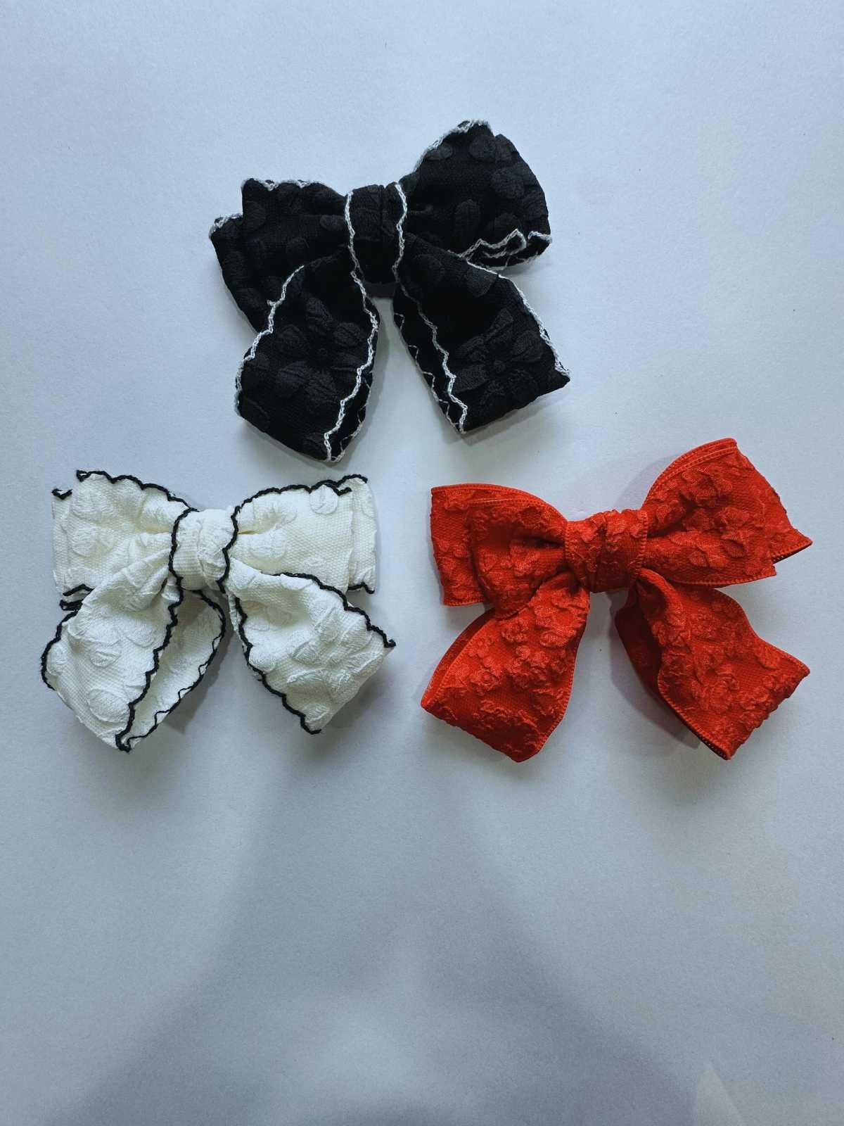jacquard scalloped cheer bows by loveknots
